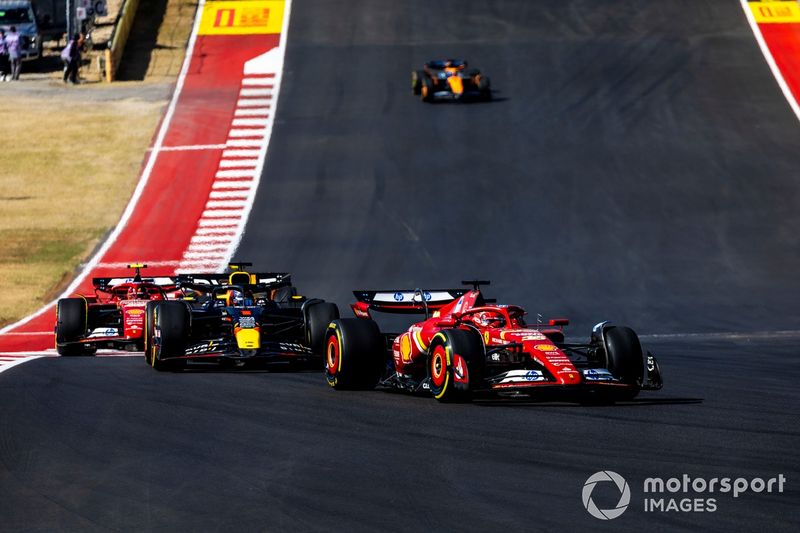 Charles Leclerc, Ferrari SF-24, Max Verstappen, Red Bull Racing RB20, Carlos Sainz, Ferrari SF-24