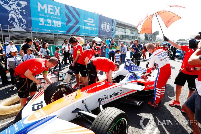 Felix Rosenqvist, Mahindra Racing, on the grid