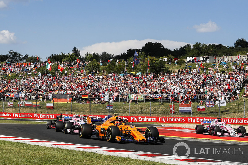 Perez went off track while battling Ricciardo