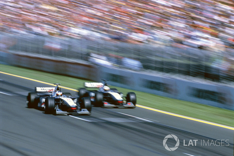 Mika Hakkinen ve David Coulthard McLaren MP4/13