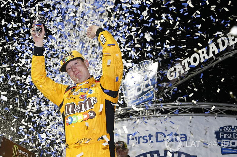 Race winner Kyle Busch, Joe Gibbs Racing Toyota