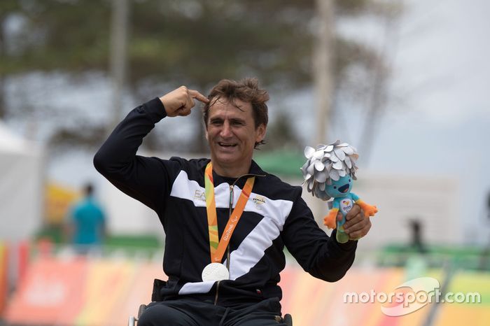 Plata para Alex Zanardi
