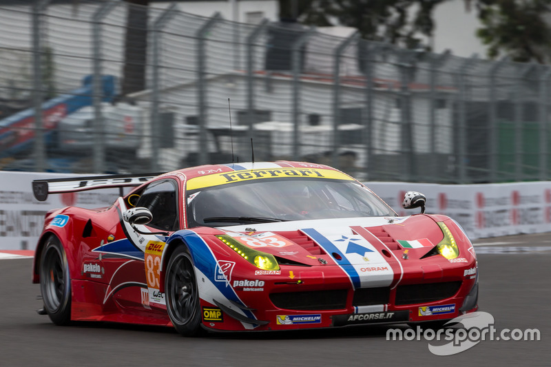 #83 AF Corse Ferrari 458 Italia: Francois Perrodo, Emmanuel Collard, Rui Aguas