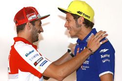 Andrea Iannone, Ducati Team, Valentino Rossi, Yamaha Factory Racing
