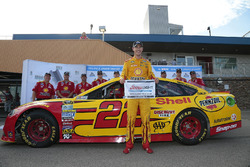 Polesitter Joey Logano, Team Penske, Ford