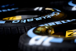 Des pneus Pirelli