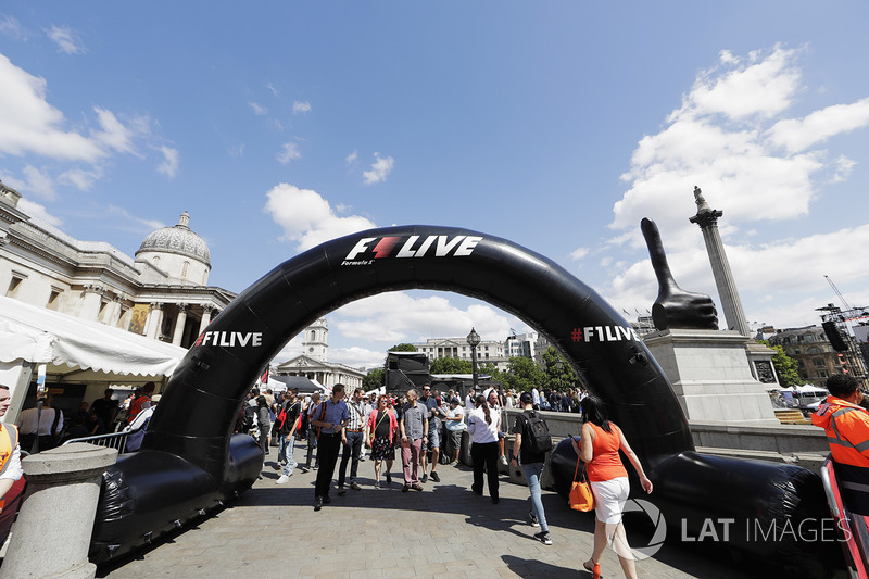 F1 Live London takes over Trafalgar Square