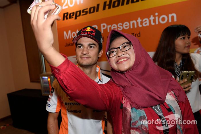 Dani Pedrosa, Repsol Honda Team con fan