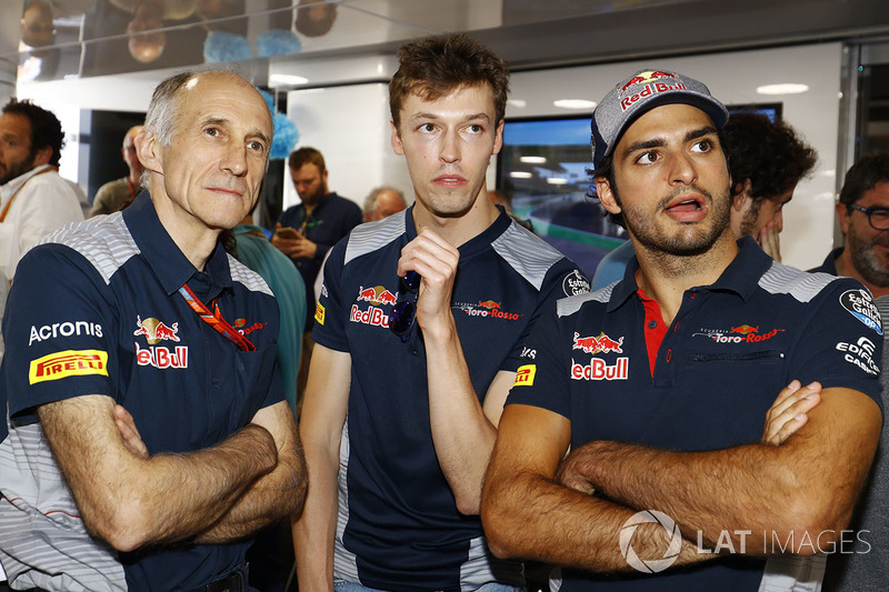 Franz Tost, Team Principal, Scuderia Toro Rosso, Daniil Kvyat, Scuderia Toro Rosso, Carlos Sainz Jr.