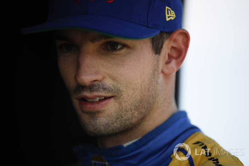 Andretti Autosport: <img src="https://cdn-8.motorsport.com/static/img/cfp/0/0/0/200/228/s3/united_states-2.jpg" alt="" width="20" height="12" /> Александр Росси (№98)