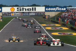 Gerhard Berger, McLaren MP4/6 Honda, Alain Prost, Ferrari 643, Mauricio Gugelmin, Leyton House CG911 Ilmor, Stefano Modena, Tyrrell 020 Honda and a super sparking Nelson Piquet, Benetton B191 Ford, at the start