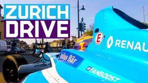 Sebastien Buemi pilota por las calles de Zurich | ABB FIA Formula E Championship