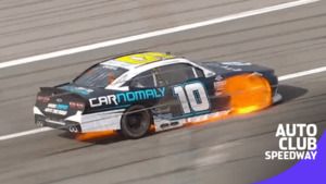 NASCAR XFINITY: Pożar samochodu Landon Cassilla