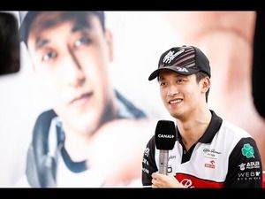 Zhou Guanyu zostaje w Alfie Romeo na sezon F1 2023