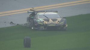 24 Horas de Daytona: Impacto múltiple