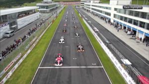 Resumen de los mejores momentos de la carrera de Súper Fórmula en Autopolis