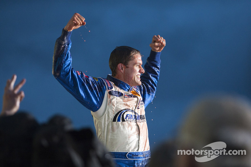 Ragan scores in wild finish at Talladega