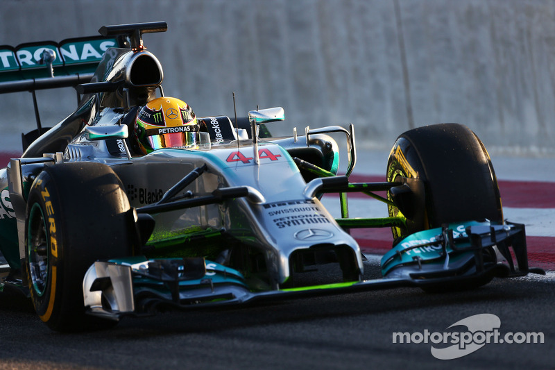Mercedes V6 produces '580hp' - Lauda