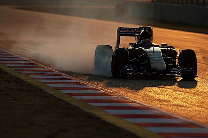 Verstappen admits lack of tyre knowledge is an issue