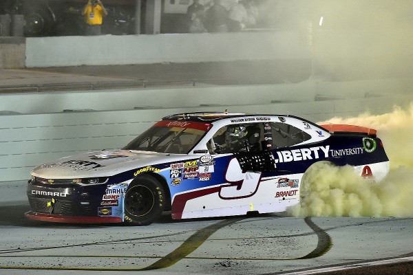 Rookie Byron wins NASCAR Xfinity title ahead of Cup graduation