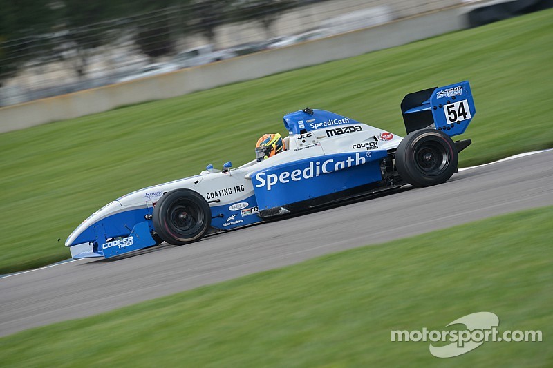 Johnson se encuentra en terapia intensiva