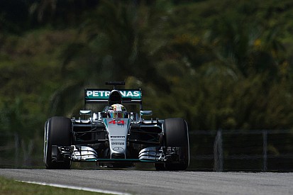 Battu par Vettel, Hamilton reste satisfait de sa course