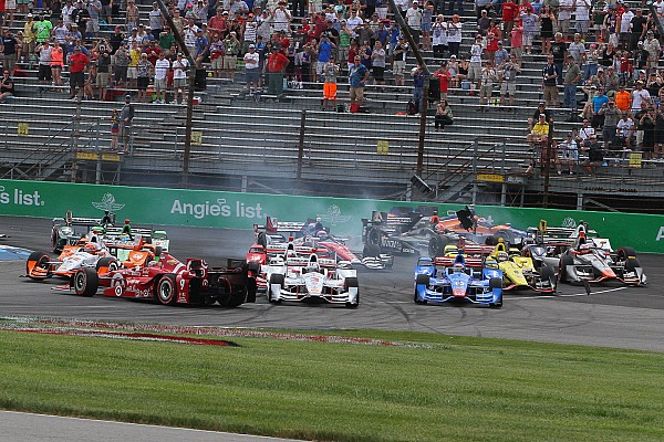 Castroneves perderá ocho puntos de la clasificación, Dixon no está satisfecho