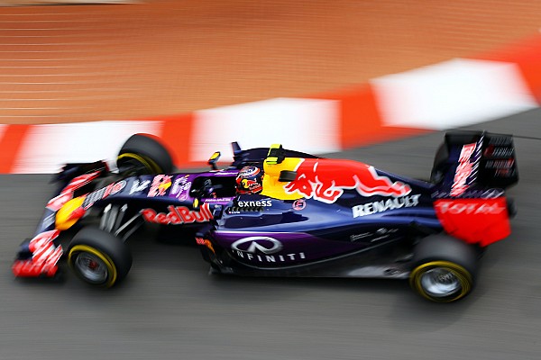 Tost cree que un a&ntilde;o extra en Toro Rosso "hubiera ayudado" a Kvyat