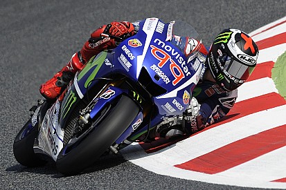 Lorenzo larga bem e vence a quarta consecutiva com Rossi terminando em segundo