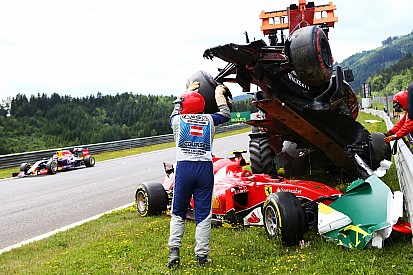 Un aliviado Alonso dice que Räikkönen lo perdió solo