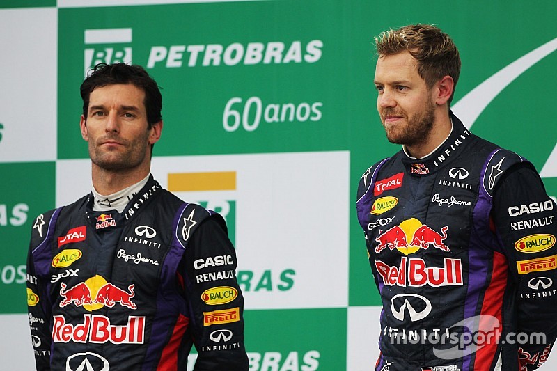 O pódio: segundo colocado Mark Webber,  Red Bull Racing com parceiro, vencedor, Sebastian Vettel, Red Bull Racing