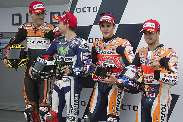 Márquez vence a Lorenzo por la pole y Rossi queda cuarto