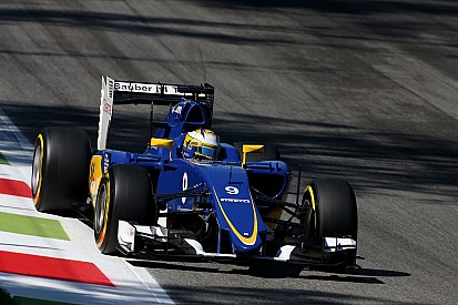 Ericsson, penalizado por obstruir a Hulkenberg