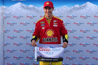 Logano scores fifth pole of 2015 season at Richmond