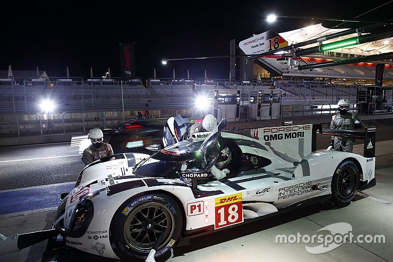 #18 Porsche Team Porsche 919 Hybrid: Romain Dumas, Neel Jani, Marc Lieb