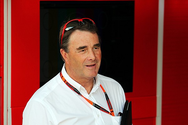 Mansell acha que Button e Alonso podem vencer pela McLaren
