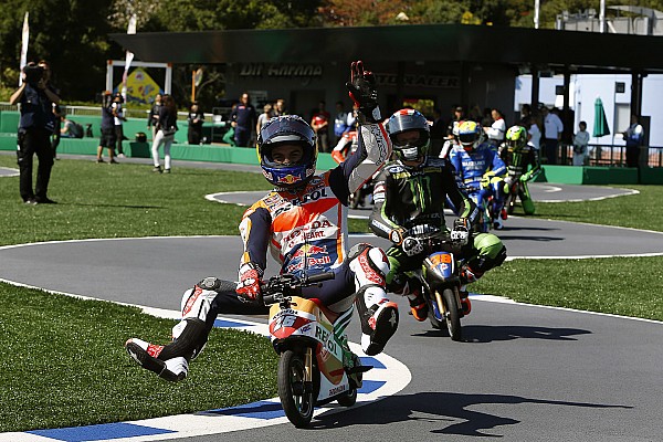 Grosjean quer que F1 tenha atrações para fãs como MotoGP faz