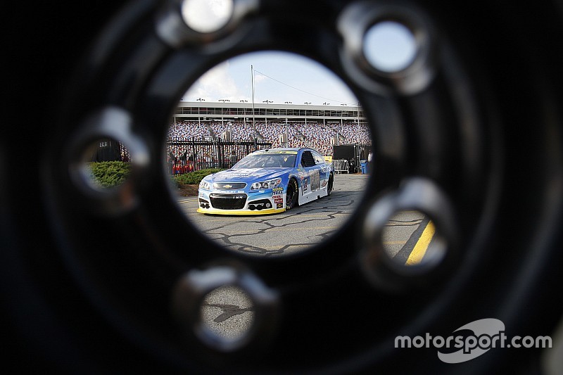 Pit road errors prove costly for several Chasers