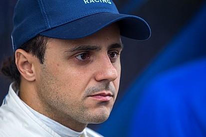 Video: Massa 'de schurk' in de Jaguar C-X75 uit Spectre