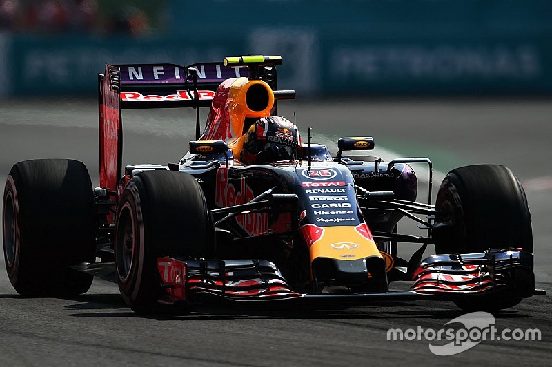 Red Bull in Interlagos met nieuwe Renaultmotor, Toro Rosso niet