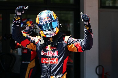 Carlos Sainz: '2016 kan een heel goed jaar worden'