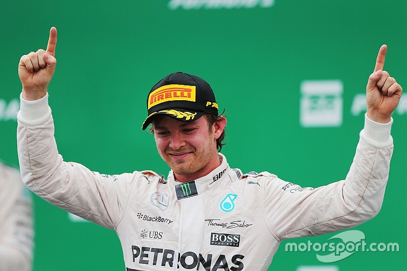 Rosberg verslaat Hamilton: “Ik controleerde de wedstrijd”