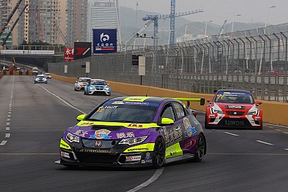 TCR-Finale in Macau: Gastfahrer Rob Huff auf der Pole-Position