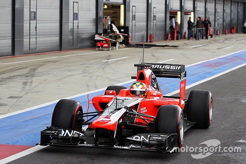 King en Haryanto testen voor Manor in Abu Dhabi