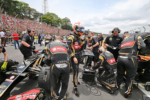 Grosjean: Lotus "não merece calvário"