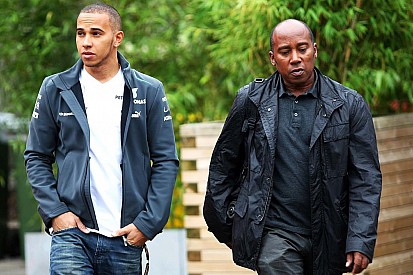Lewis Hamilton: „Ich wollte einfach nur einen Vater“