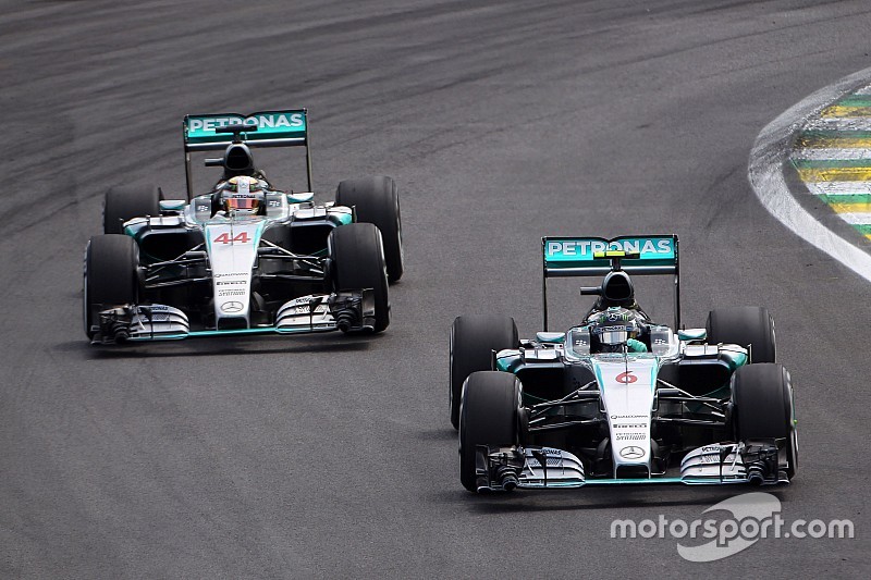 Nico Rosberg, Mercedes AMG F1 W06 leads team mate Lewis Hamilton, Mercedes AMG F1 W06