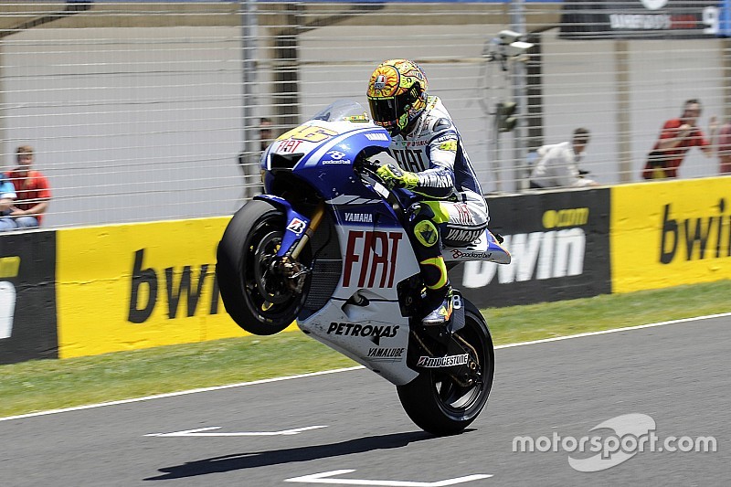 Die besten Wheelies von Valentino Rossi
