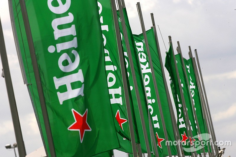 Heineken flags