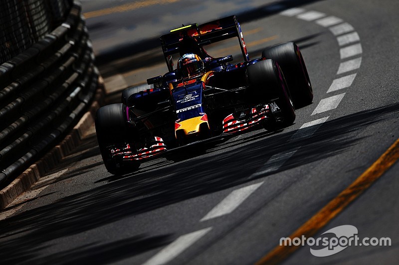 Carlos Sainz Jr., Scuderia Toro Rosso STR11